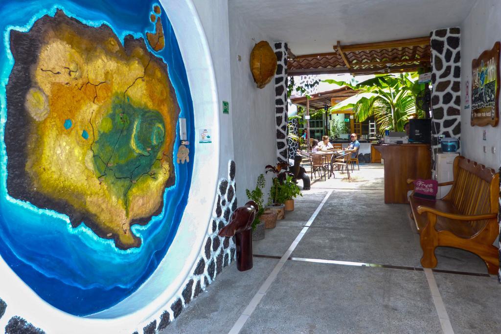 Hotel Coloma Galapagos 푸에르토아요라 외부 사진