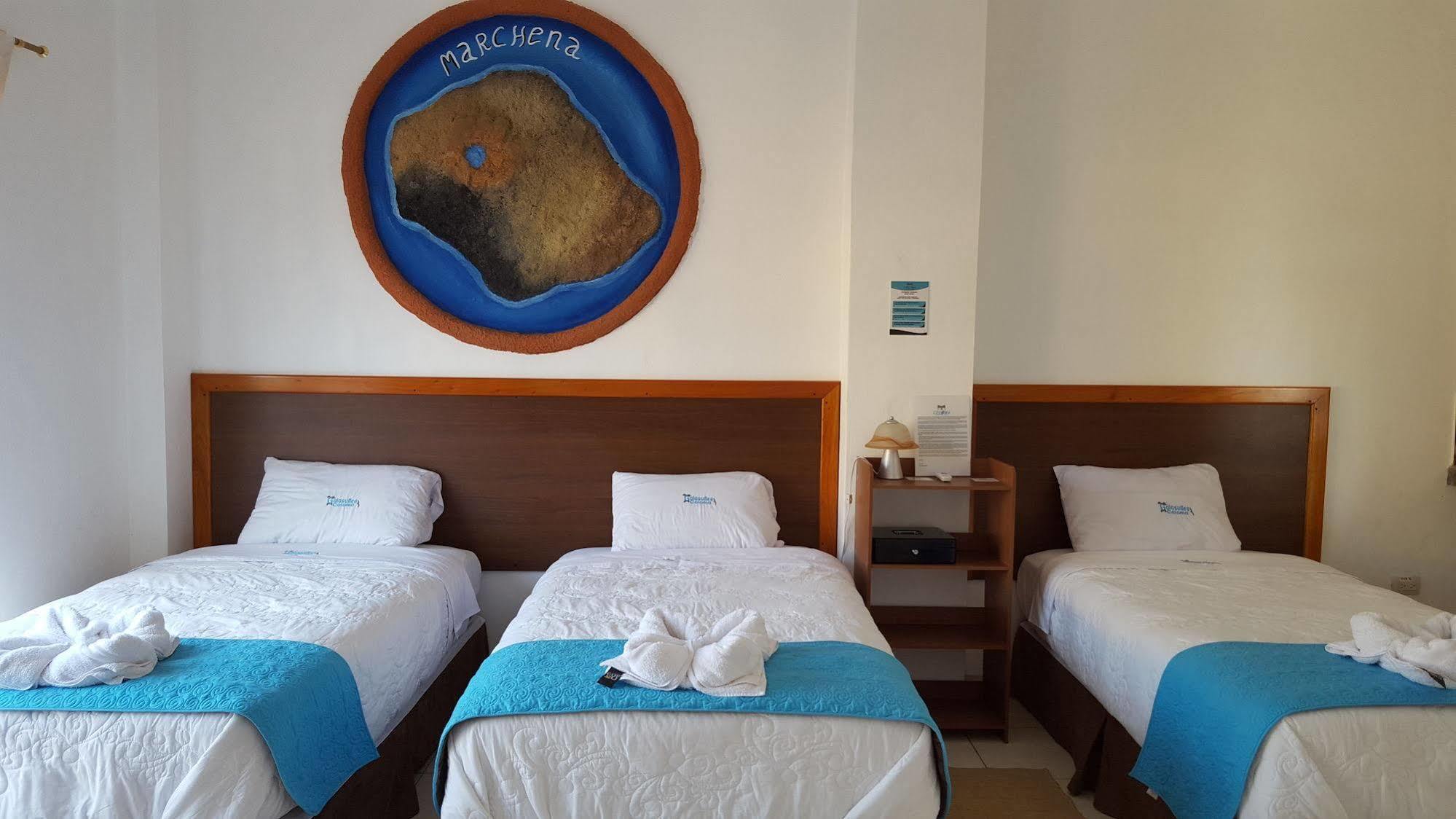 Hotel Coloma Galapagos 푸에르토아요라 외부 사진