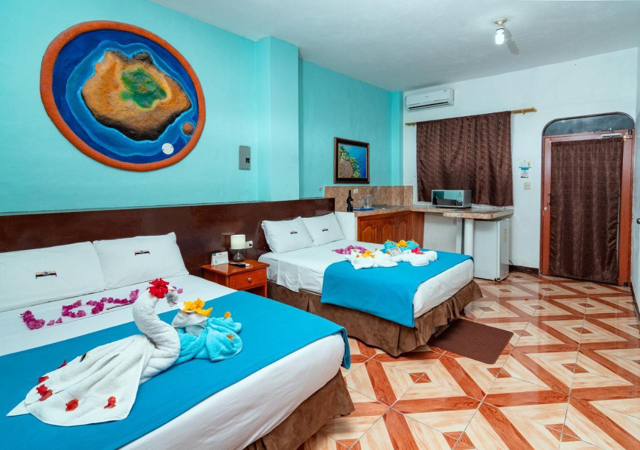 Hotel Coloma Galapagos 푸에르토아요라 외부 사진