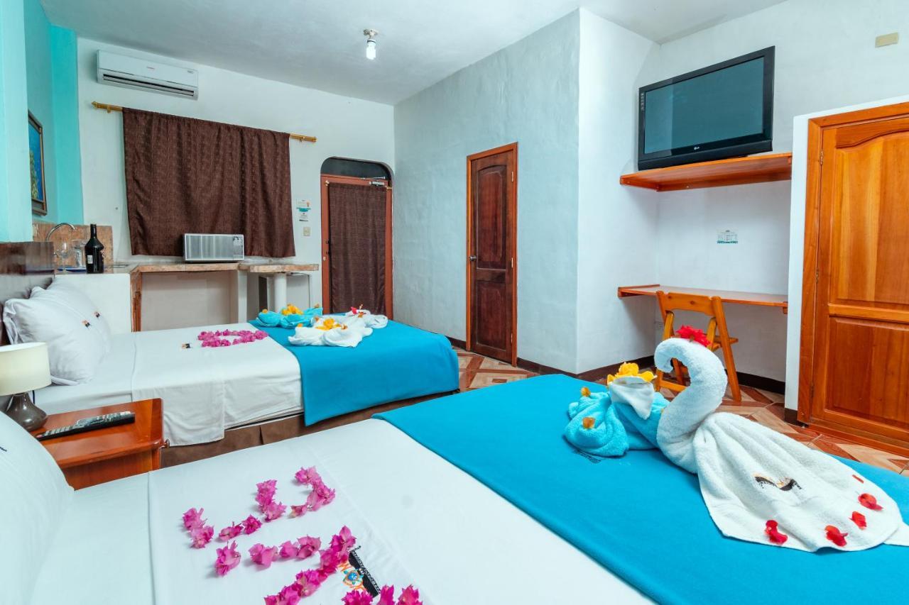 Hotel Coloma Galapagos 푸에르토아요라 외부 사진