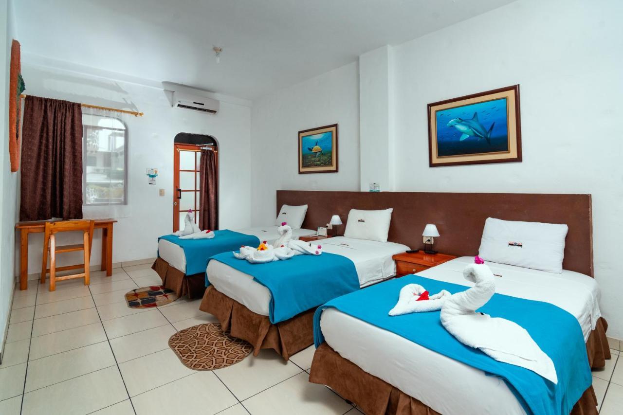 Hotel Coloma Galapagos 푸에르토아요라 외부 사진