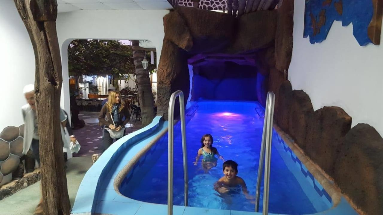Hotel Coloma Galapagos 푸에르토아요라 외부 사진