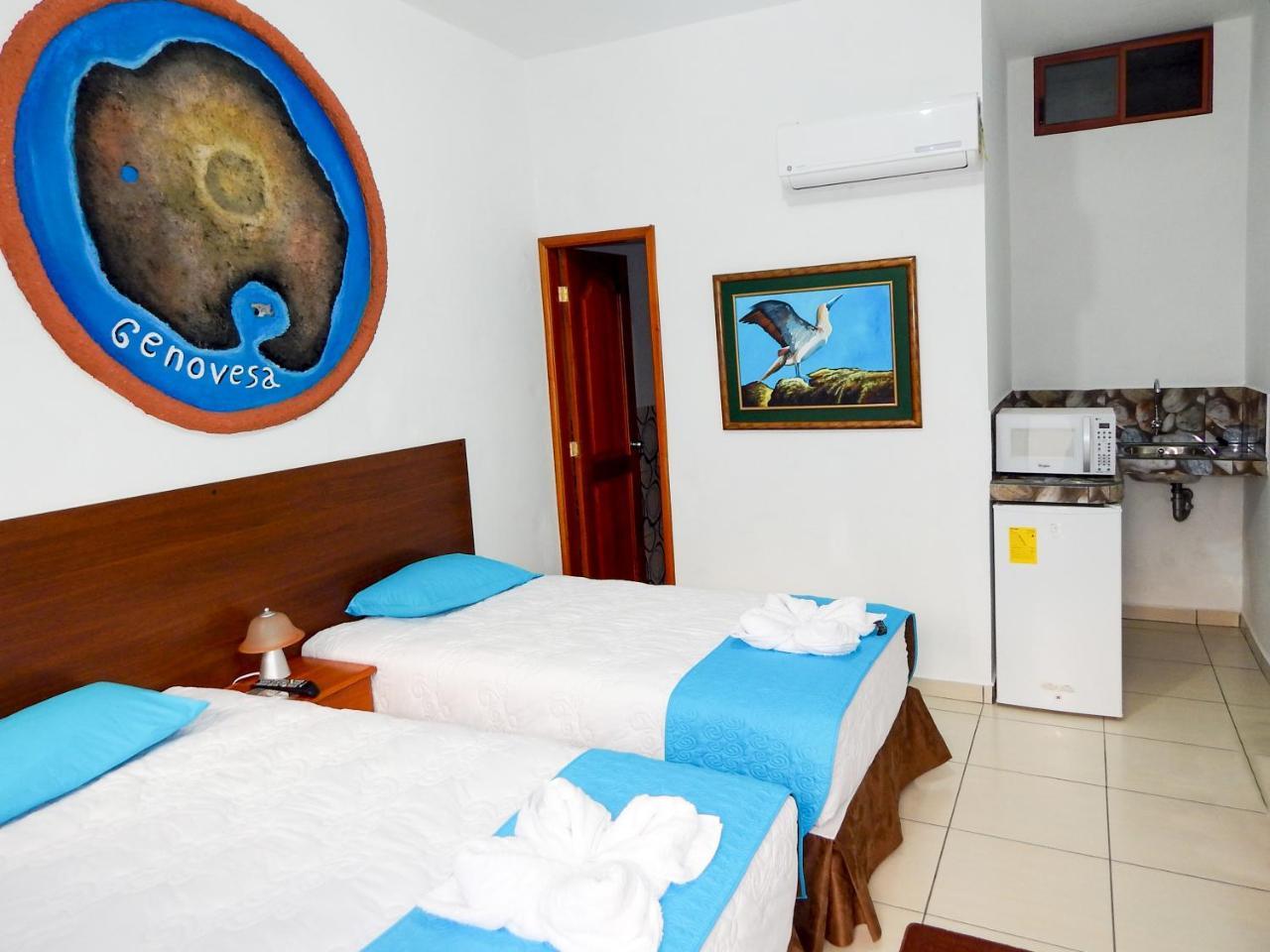 Hotel Coloma Galapagos 푸에르토아요라 외부 사진
