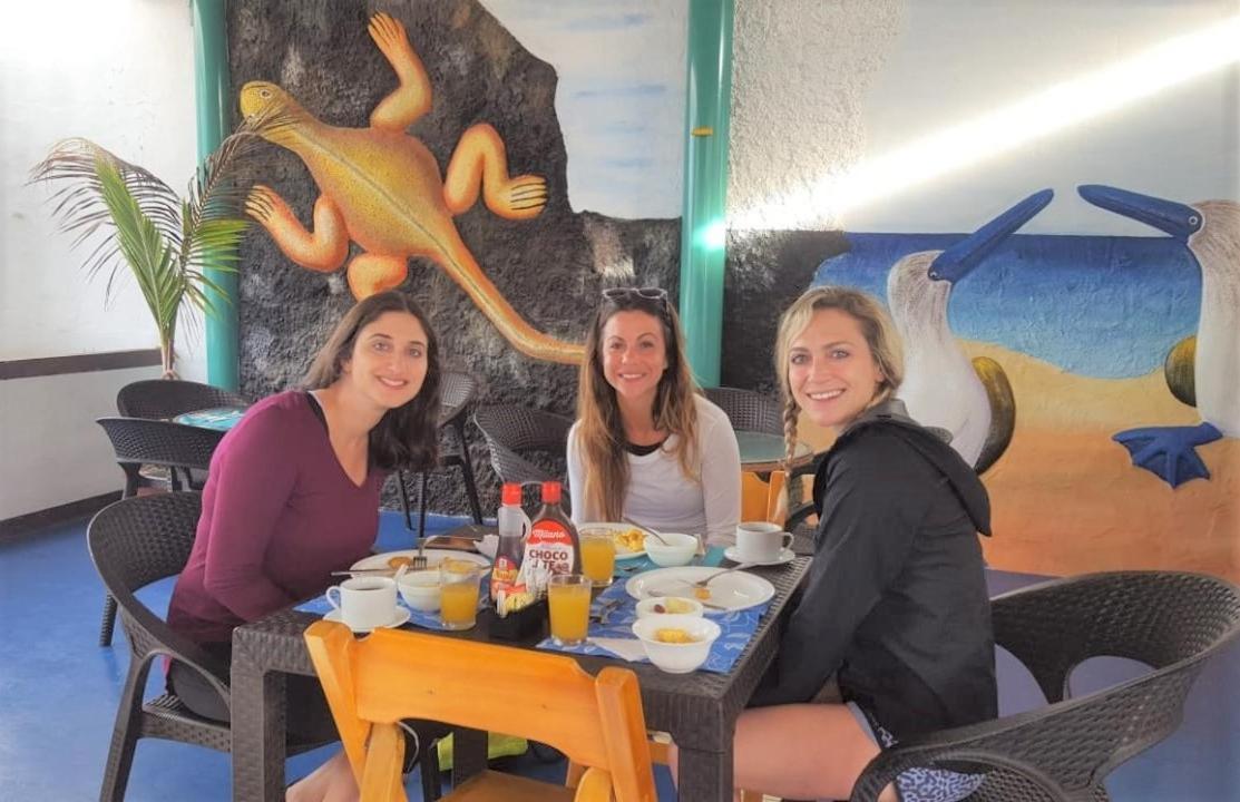 Hotel Coloma Galapagos 푸에르토아요라 외부 사진