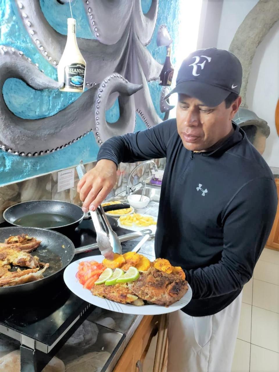Hotel Coloma Galapagos 푸에르토아요라 외부 사진