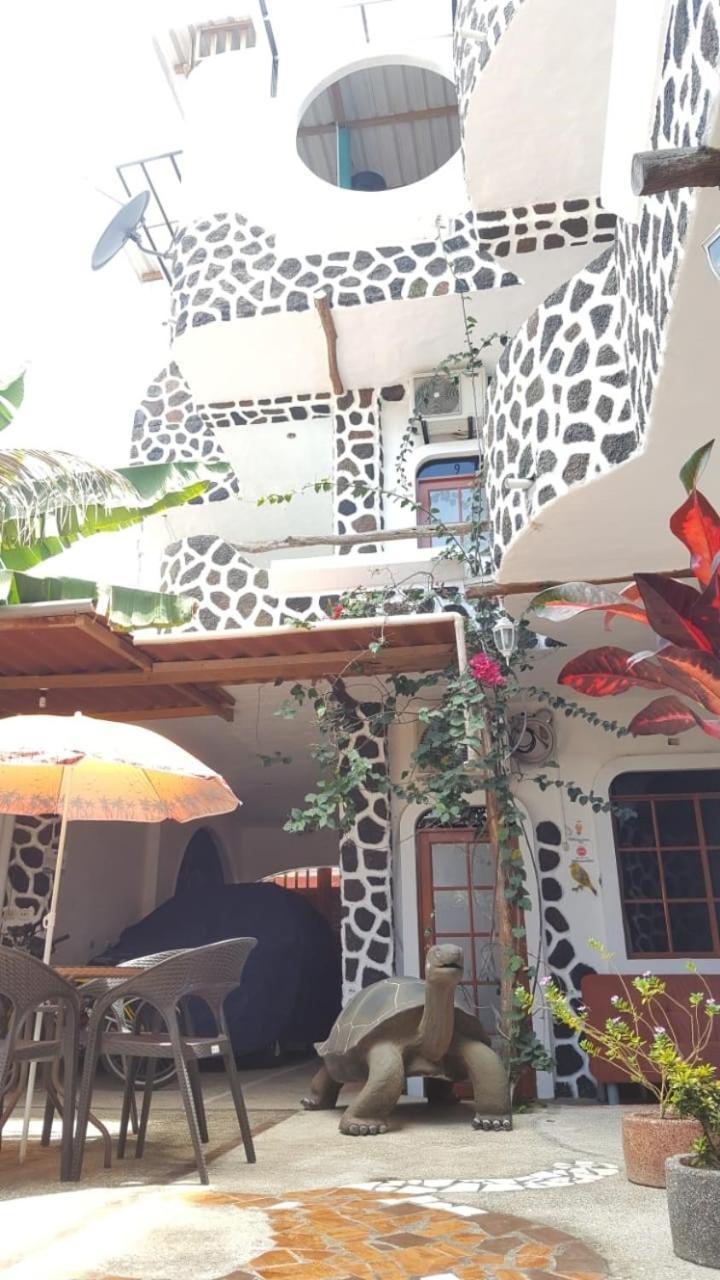 Hotel Coloma Galapagos 푸에르토아요라 외부 사진