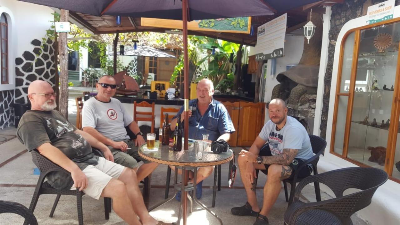 Hotel Coloma Galapagos 푸에르토아요라 외부 사진